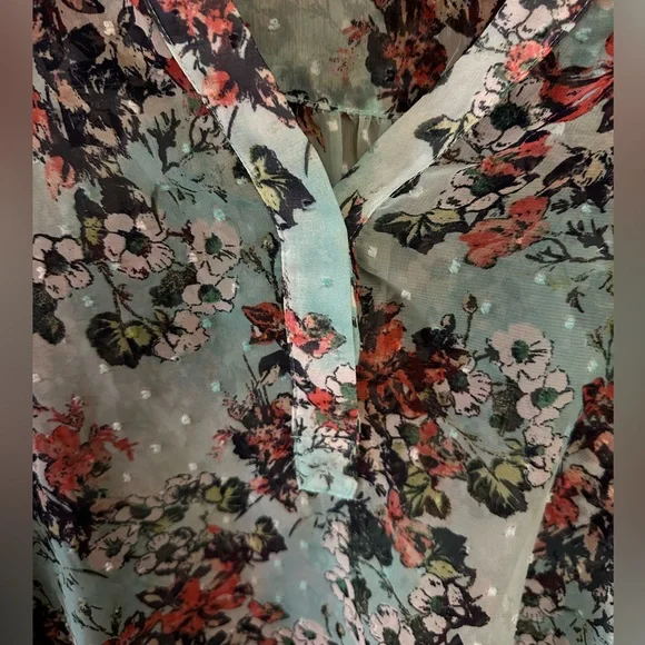 Kut From The Kloth Episkey Henley Chiffon Blouse Small - Picture 7 of 9